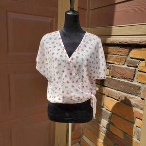 Wild Love Women's Floral Print Cropped Blouse Size Large
